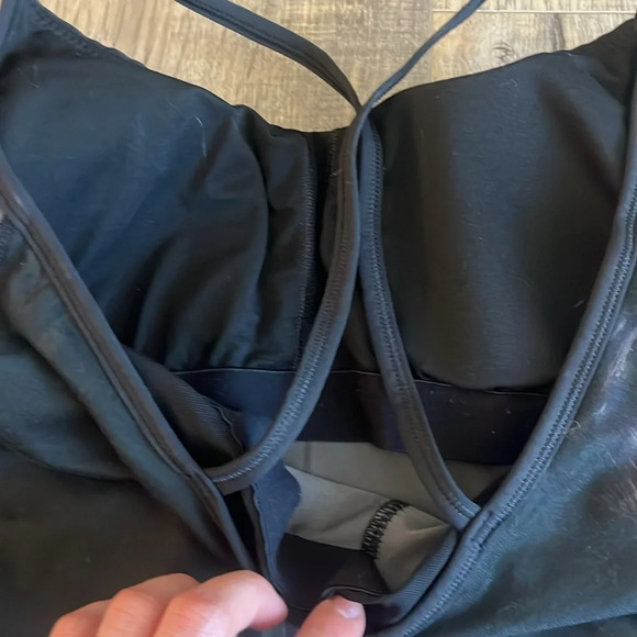 Lululemon black tank with flowers with built in bra - Picture 4 of 4